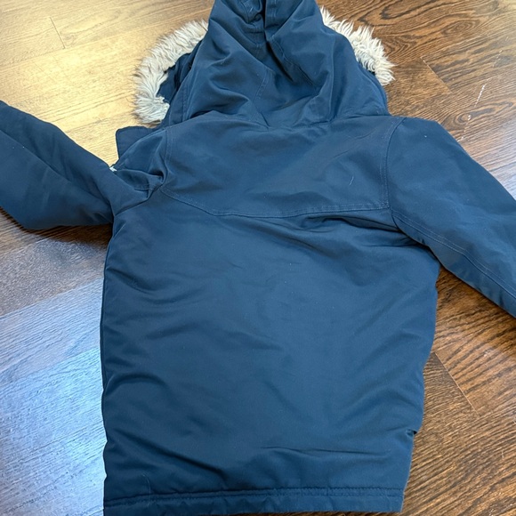 Abercrombie & Fitch kids parka with a faux fur trim hood size 9/10 - Picture 6 of 7